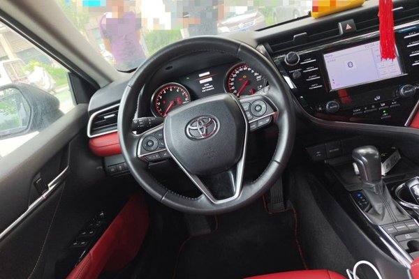 Toyota Camry 2018, 69400 км, за 14240 USD - фото 10