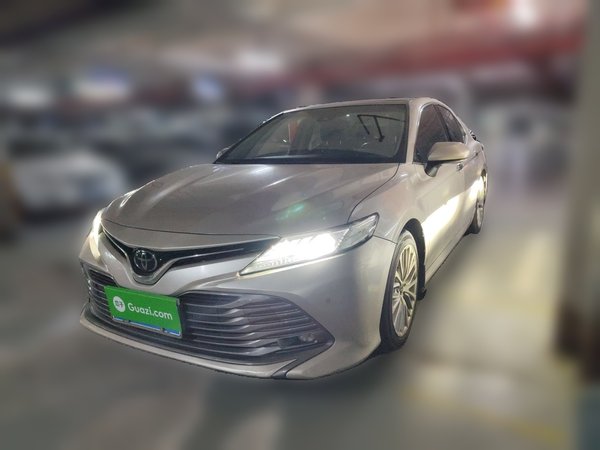 Toyota Camry · 2018 год