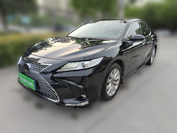 Toyota Camry · 2019 год
