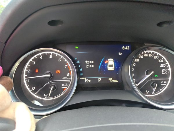 Toyota Camry 2019, 57200 км, за 13203 USD - фото 12