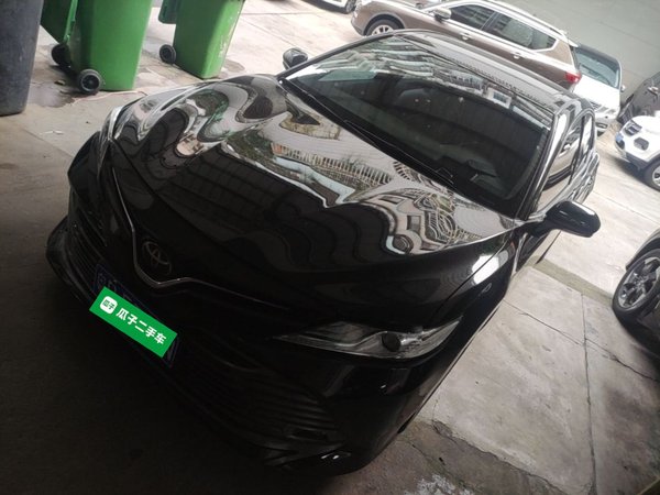 Toyota Camry · 2019 год