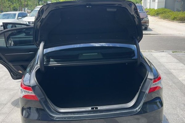 Toyota Camry 2019, 60000 км, за 15211 USD - фото 28