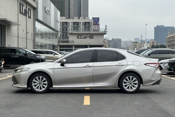 Toyota Camry 2019, 59600 км, за 17156 USD - фото 12