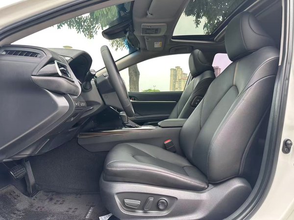 Toyota Camry 2019, 75300 км, за 15136 USD - фото 18