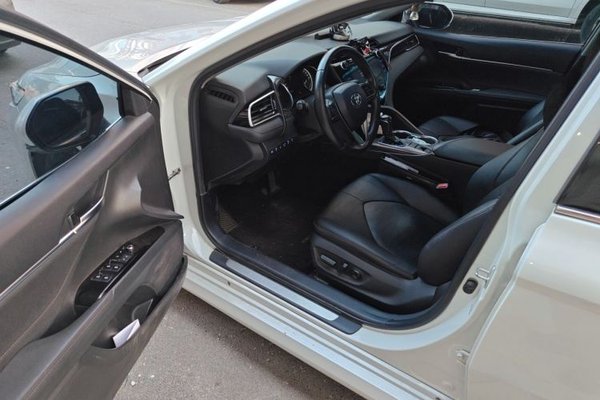 Toyota Camry 2019, 98600 км, за 15258 USD - фото 17