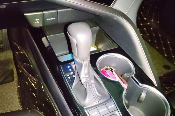 Toyota Camry 2019, за 14288 USD - фото 15