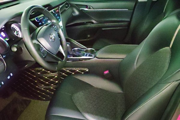 Toyota Camry 2019, за 14288 USD - фото 16