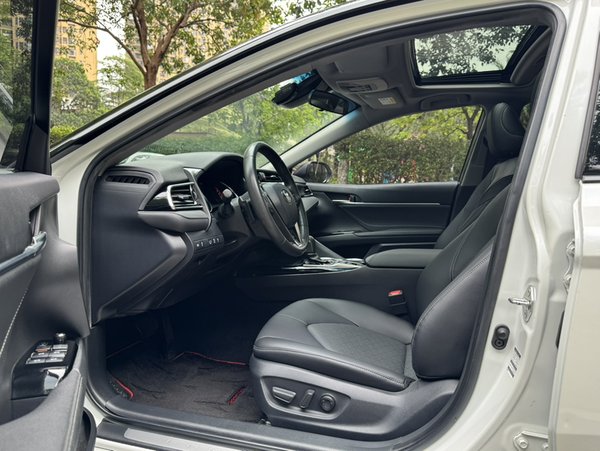Toyota Camry 2019, 48400 км, за 18475 USD - фото 14