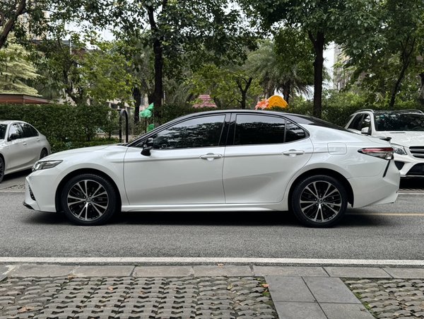 Toyota Camry 2019, 48400 км, за 18475 USD