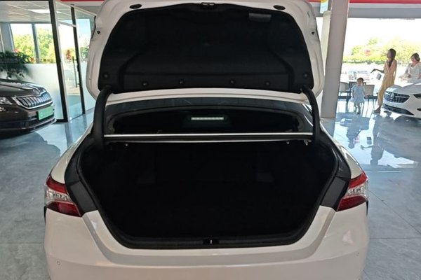 Toyota Camry 2021, 36300 км, за 18303 USD - фото 22