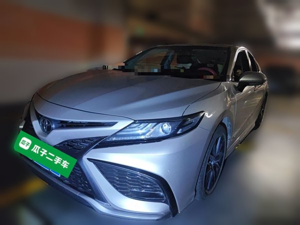 Toyota Camry · 2021 год
