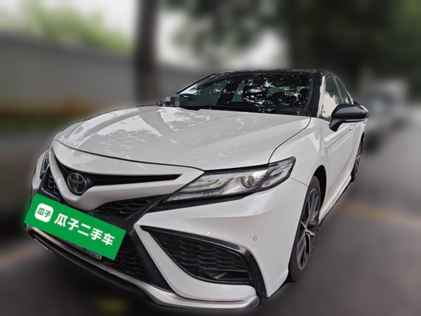 Toyota Camry · 2021 год