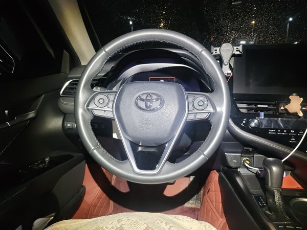 Toyota Camry 2021, 22300 км, за 21729 USD - фото 11