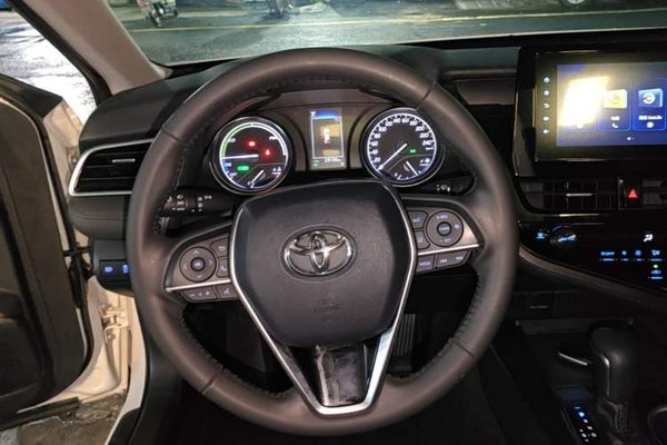 Toyota Camry 2021, 29100 км, за 17696 USD - фото 19
