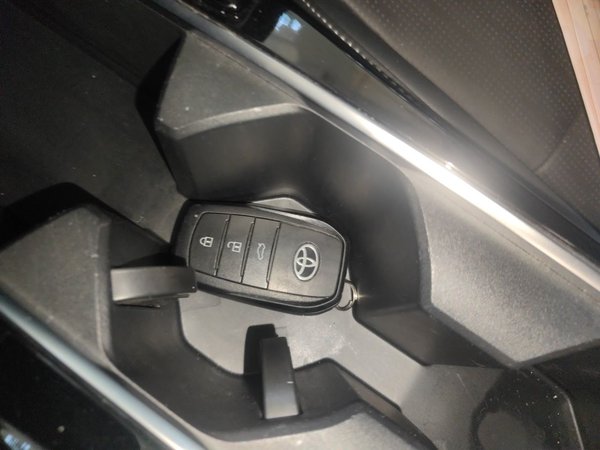 Toyota Camry 2024, 11700 км, за 20591 USD - фото 9