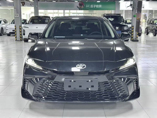 Toyota Camry 2026, 200 км, за 25304 USD