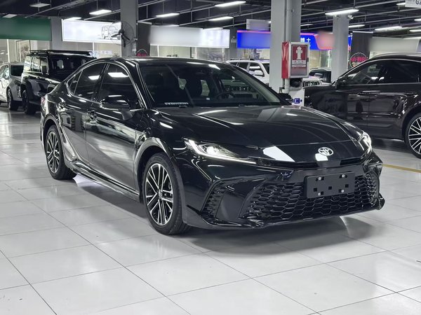 Toyota Camry 2026, 200 км, за 25304 USD