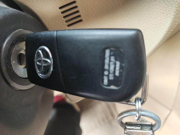 Toyota Corolla 2014, 134800 км, за 7818 USD - фото 17