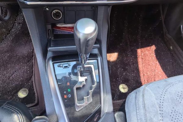 Toyota Corolla 2014, 79600 км, за 5552 USD - фото 14