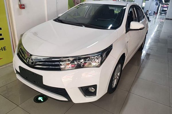 Toyota Corolla · 2014 год