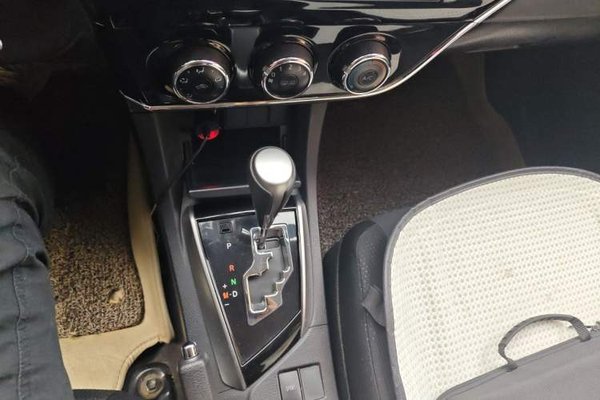 Toyota Corolla 2014, 90600 км, за 6020 USD - фото 15