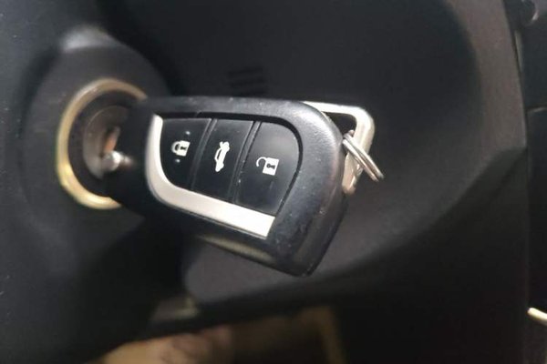Toyota Corolla 2014, 90600 км, за 6020 USD - фото 9
