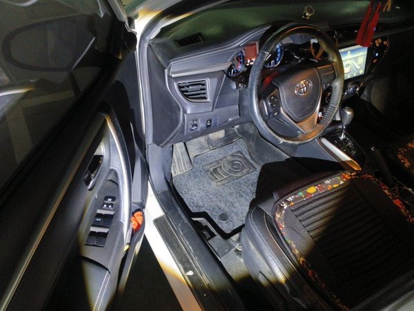 Toyota Corolla 2014, 94300 км, за 5838 USD - фото 17