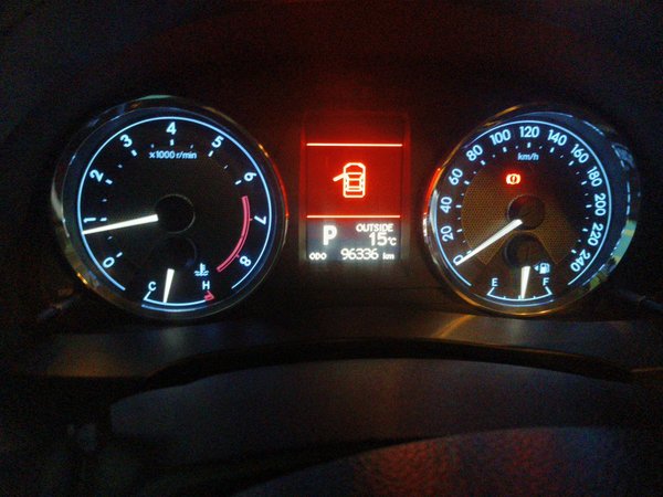 Toyota Corolla 2014, 94300 км, за 5838 USD - фото 13