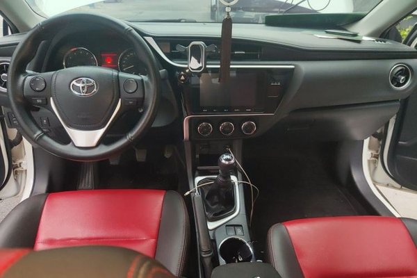 Toyota Corolla 2017, 42300 км, за 6178 USD - фото 9