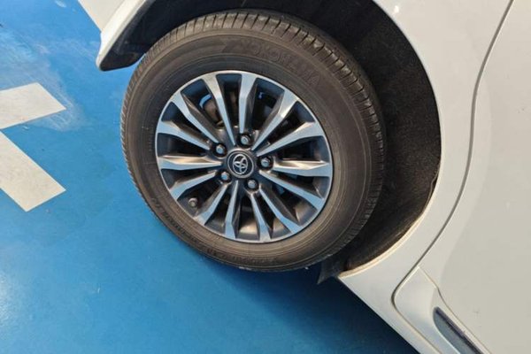Toyota Corolla 2017, 94100 км, за 7435 USD - фото 11