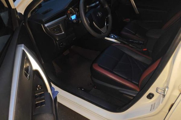 Toyota Corolla 2017, 21800 км, за 9660 USD - фото 19