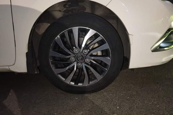 Toyota Corolla 2017, 145300 км, за 9492 USD - фото 8