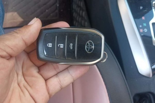 Toyota Corolla 2018, 71400 км, за 7443 USD - фото 9