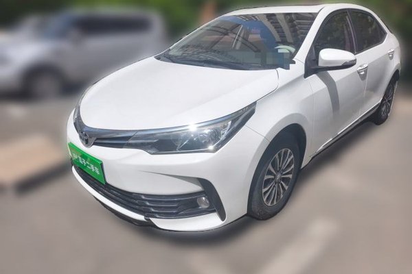 Toyota Corolla · 2018 год