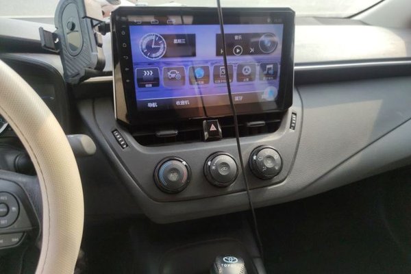 Toyota Corolla 2019, 61400 км, за 10136 USD - фото 10