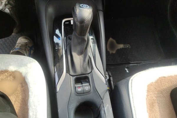 Toyota Corolla 2019, 61400 км, за 10136 USD - фото 11