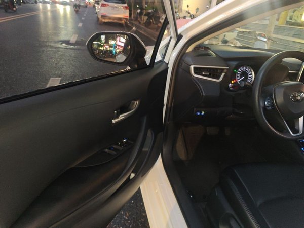 Toyota Corolla 2021, 29100 км, за 9920 USD - фото 17