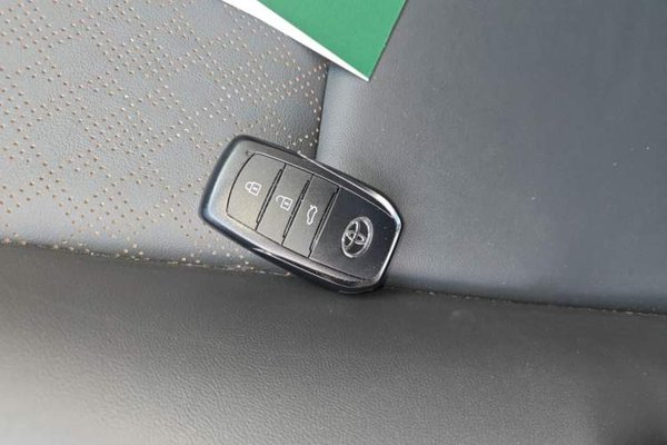 Toyota Corolla 2024, 65700 км, за 12088 USD - фото 9