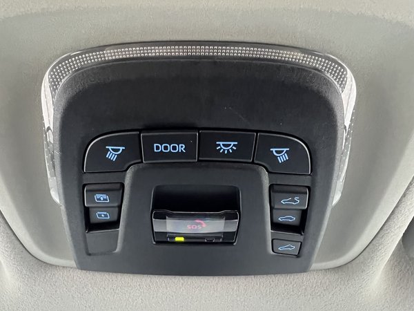 Toyota Corolla Cross 2022, 9400 км, за 15232 USD - фото 26