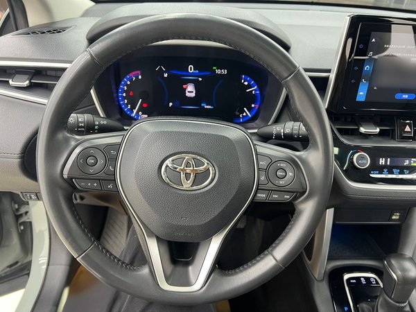 Toyota Corolla Cross 2022, 9400 км, за 15232 USD - фото 13