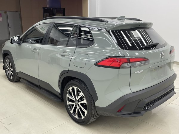 Toyota Corolla Cross 2022, 9400 км, за 15232 USD - фото 11