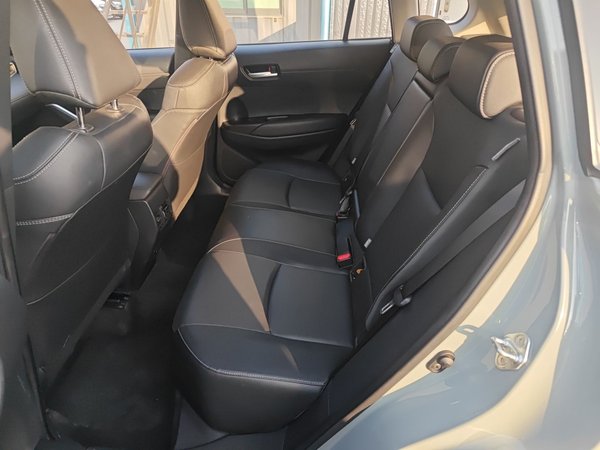 Toyota Corolla Cross 2022, 9400 км, за 15232 USD - фото 22