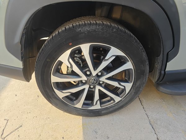 Toyota Corolla Cross 2022, 9400 км, за 15232 USD