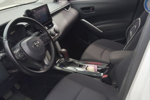 Toyota Corolla Cross 2022, 44400 км, за 12929 USD - фото 6