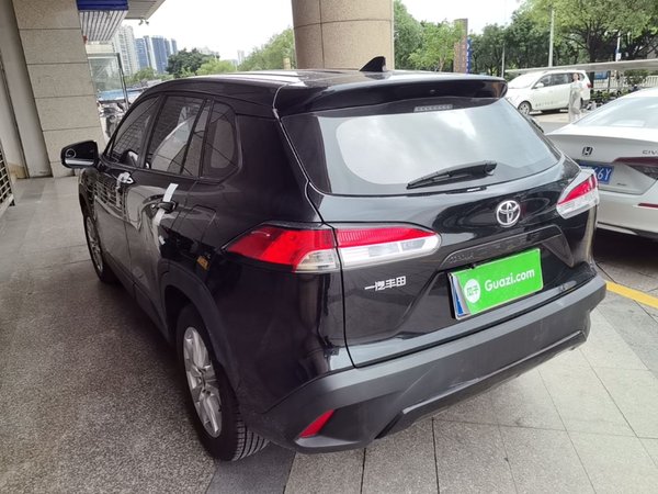Toyota Corolla Cross 2023, 28700 км, за 13667 USD
