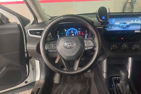 Toyota Corolla Cross 2023, 15300 км, за 13323 USD - фото 14