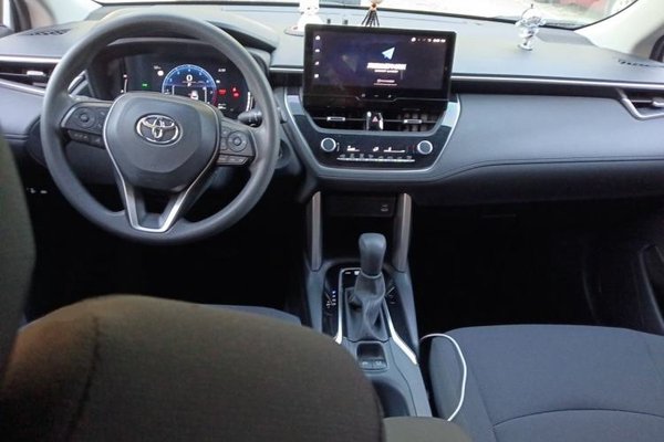 Toyota Corolla Cross 2024, 9500 км, за 12265 USD - фото 9