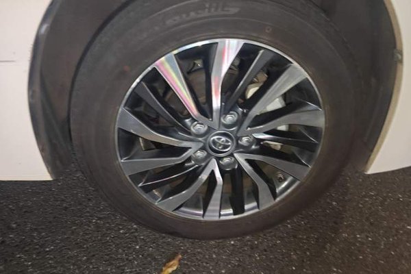 Toyota Corolla Hybrid E+ 2019, 47800 км, за 9332 USD