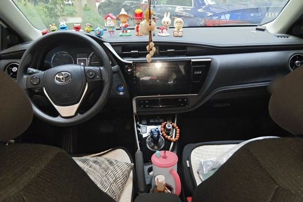 Toyota Corolla Hybrid E+ 2019, 42300 км, за 10588 USD - фото 9