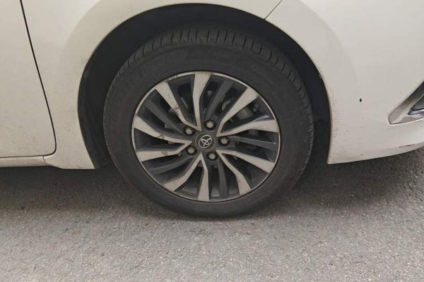 Toyota Corolla Hybrid E+ 2019, 42300 км, за 10588 USD - фото 8